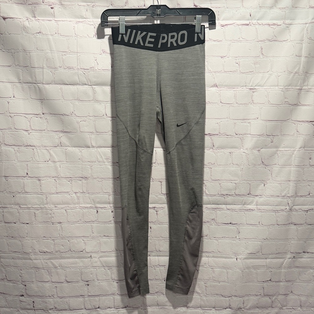 Nike Pro Dri Fit Grey Seam Leg Detail Leggings Woman’s‎ Size small